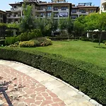 Oasis Resort&spa 2 Apartment *