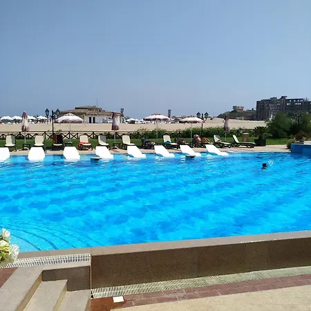 Oasis Resort&spa 2 アパート ロゼネッツ